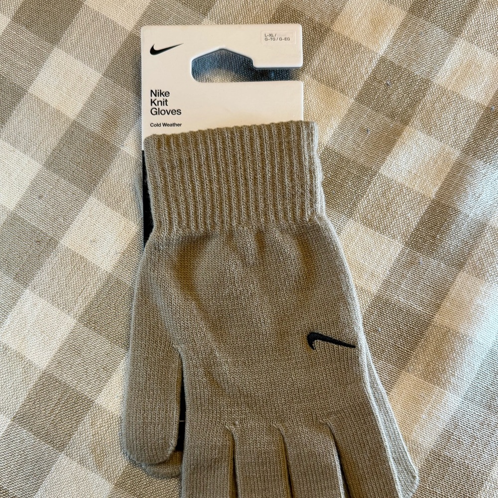Nike Beige Knit Gloves Cold Weather
